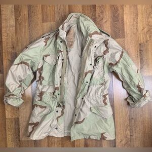 Vtg Military Cold Weather Coat Men’s Small Reg Desert Camo Field Jacket Cream